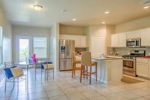 7225 Ranchito DR, Austin, TX 78744