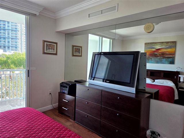 1755 E Hallandale Beach Blvd 305E, Hallandale Beach, FL 33009