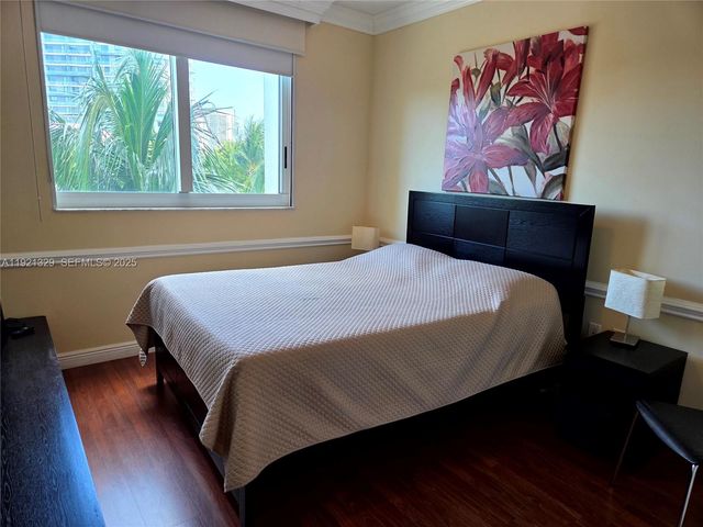 1755 E Hallandale Beach Blvd 305E, Hallandale Beach, FL 33009