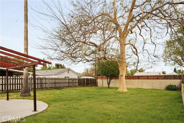 6916 Wystone Avenue, Reseda (los Angeles), CA 91335