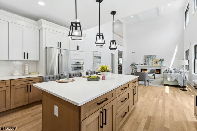 306 Orange Ave, Cranford Twp., NJ 07016