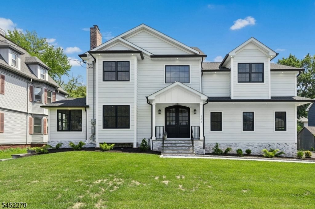 306 Orange Ave, Cranford Twp., NJ 07016