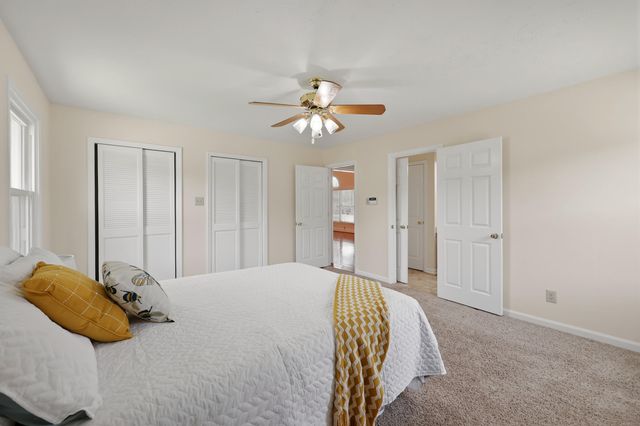 312 Castle Boulevard, Paris, KY 40361