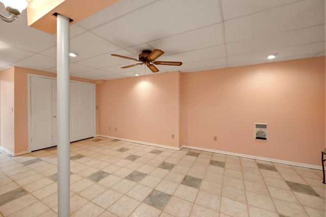 312 Castle Boulevard, Paris, KY 40361