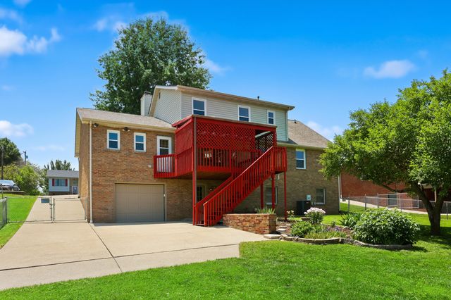 312 Castle Boulevard, Paris, KY 40361