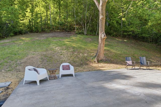 6538 Rolling Fork Dr, Nashville, TN 37205