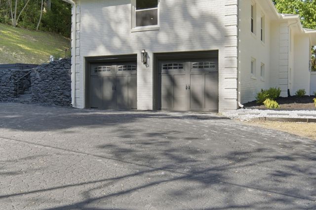 6538 Rolling Fork Dr, Nashville, TN 37205