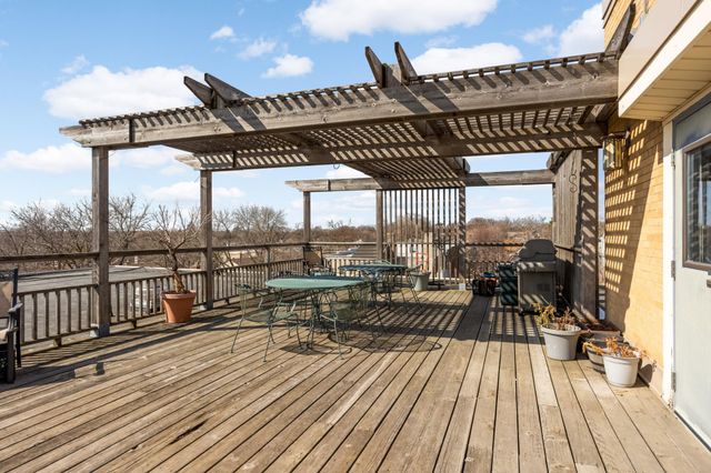 1912 Dupont Avenue S 405, Minneapolis, MN 55403