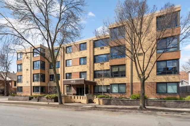 1912 Dupont Avenue S 405, Minneapolis, MN 55403