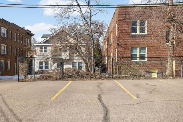 1912 Dupont Avenue S 405, Minneapolis, MN 55403