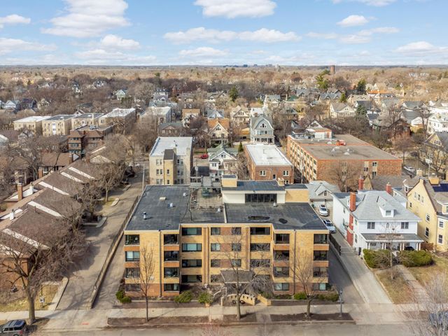 1912 Dupont Avenue S 405, Minneapolis, MN 55403