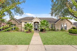 3303 Hickory Knoll Drive, Pearland, TX 77581