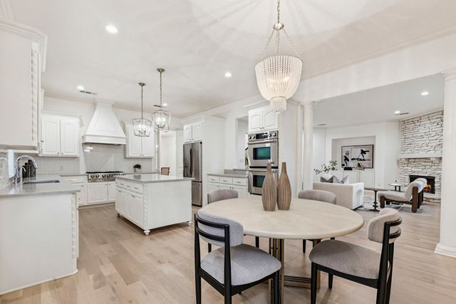 6828 Chevy Chase Avenue, Dallas, TX 75225