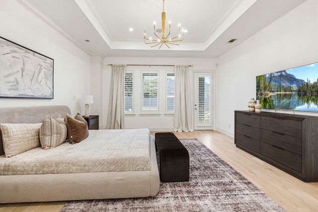 6828 Chevy Chase Avenue, Dallas, TX 75225