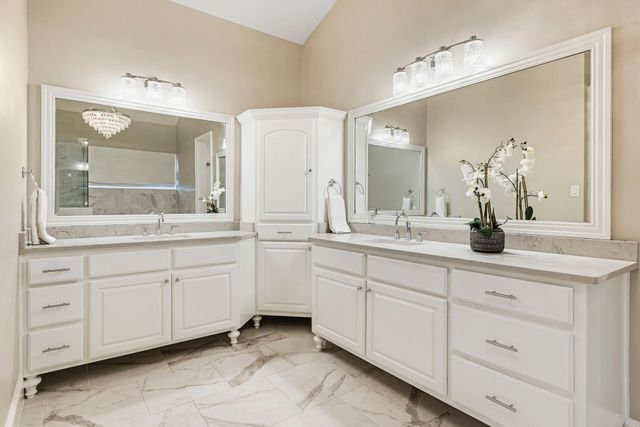 6828 Chevy Chase Avenue, Dallas, TX 75225