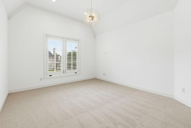 6828 Chevy Chase Avenue, Dallas, TX 75225