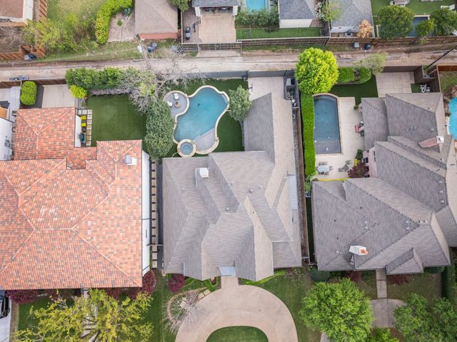 6828 Chevy Chase Avenue, Dallas, TX 75225