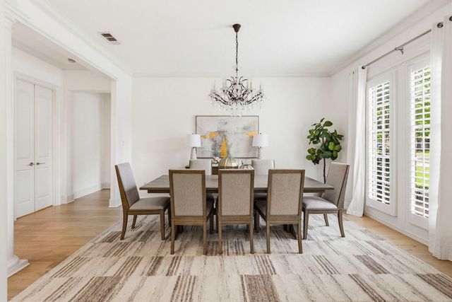 6828 Chevy Chase Avenue, Dallas, TX 75225