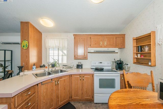 56 Horseshoe Ln., Weaverville, CA 96093