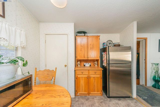 56 Horseshoe Ln., Weaverville, CA 96093