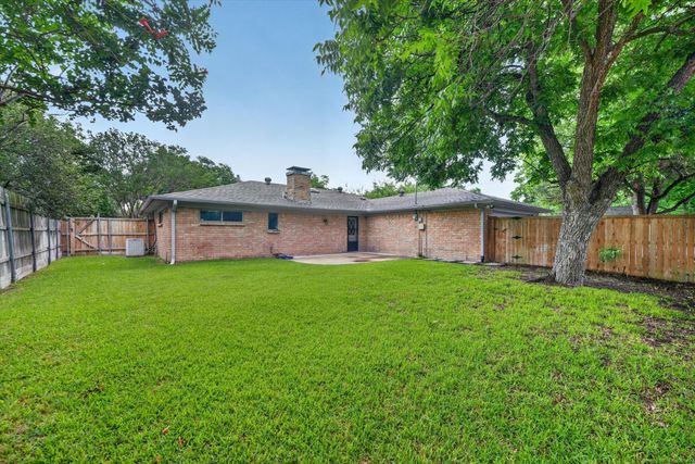 1205 Edgefield Drive, Plano, TX 75075