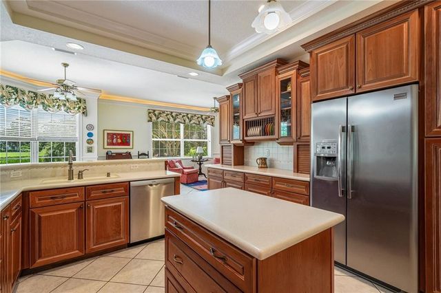 1156 Carolina Circle SW, Vero Beach, FL 32962