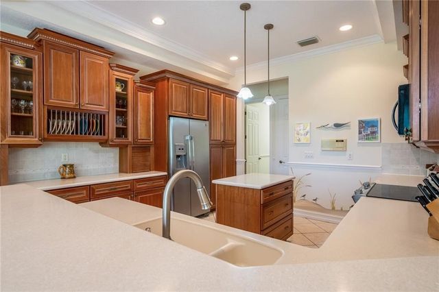1156 Carolina Circle SW, Vero Beach, FL 32962
