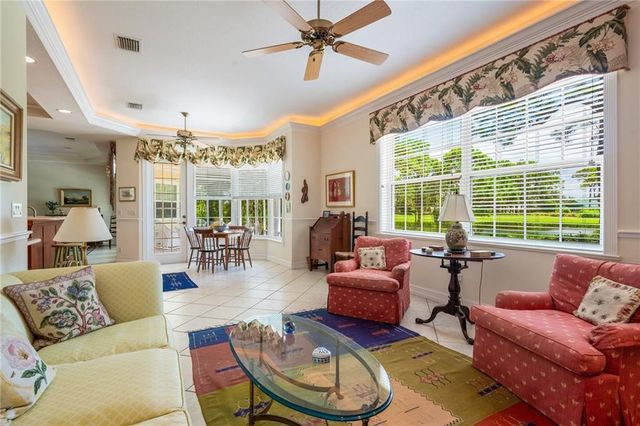 1156 Carolina Circle SW, Vero Beach, FL 32962