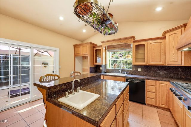935 S 3rd Street, Jacksonville, OR 97530