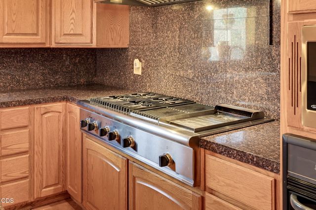 935 S 3rd Street, Jacksonville, OR 97530