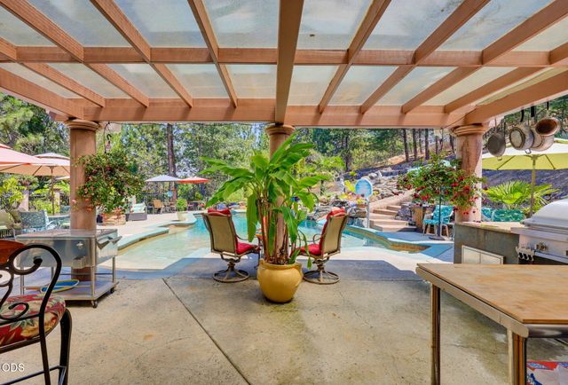 935 S 3rd Street, Jacksonville, OR 97530