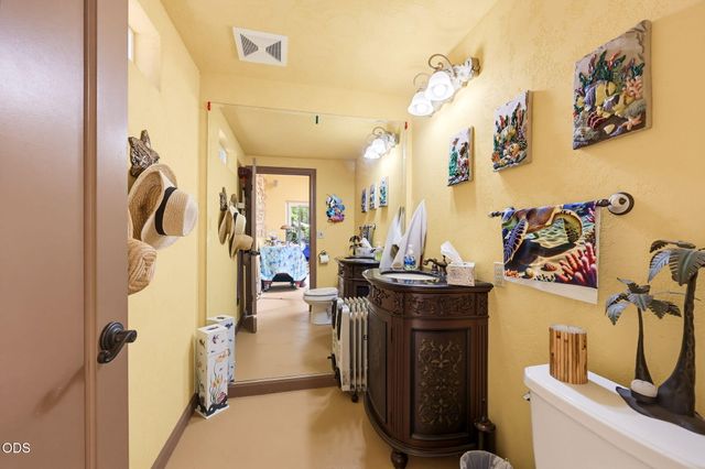 935 S 3rd Street, Jacksonville, OR 97530