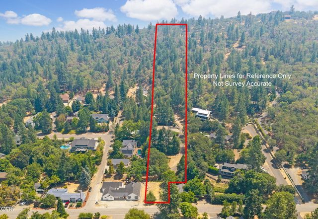 935 S 3rd Street, Jacksonville, OR 97530
