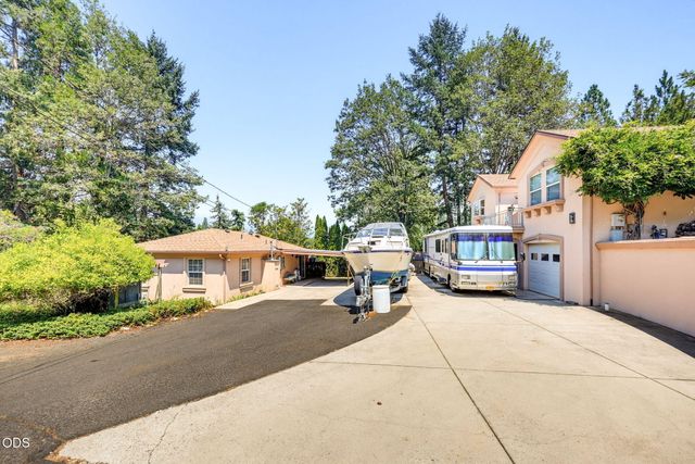 935 S 3rd Street, Jacksonville, OR 97530