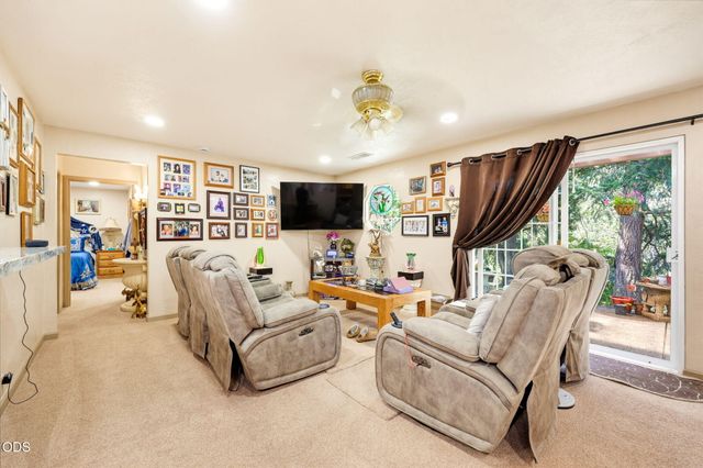 935 S 3rd Street, Jacksonville, OR 97530