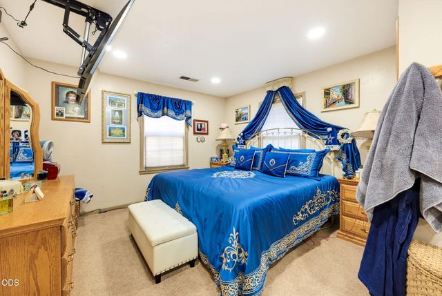 935 S 3rd Street, Jacksonville, OR 97530