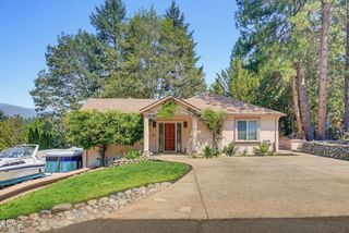 935 S 3rd Street, Jacksonville, OR 97530