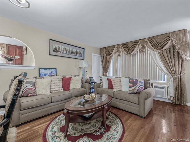 1165 E 54th Street 3s, Brooklyn, NY 11234