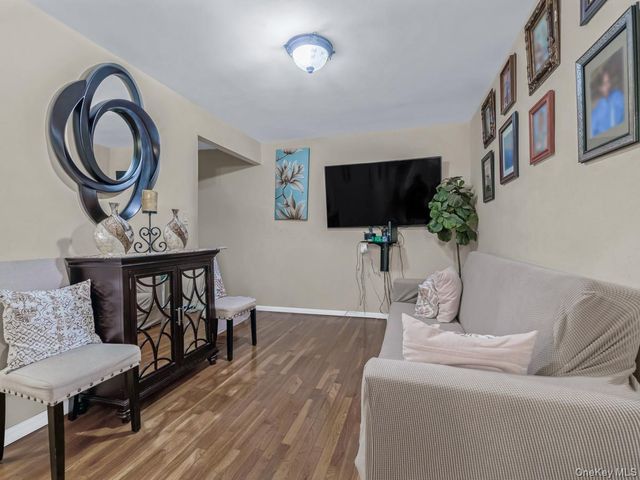 1165 E 54th Street 3s, Brooklyn, NY 11234