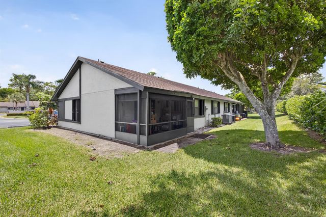 360 Quebec Court, Royal Palm Beach, FL 33411