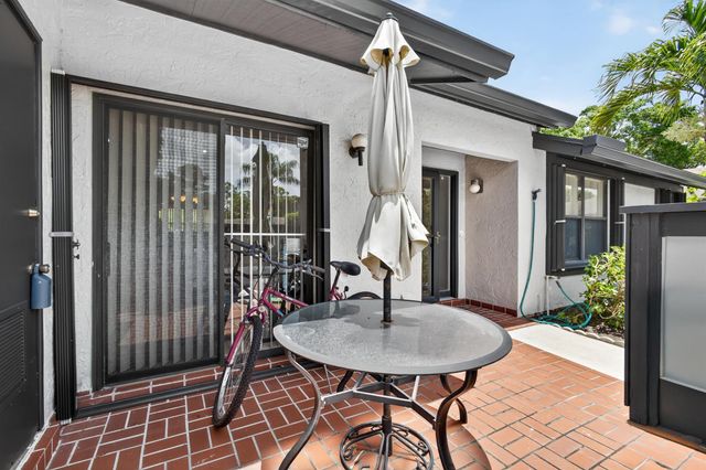 360 Quebec Court, Royal Palm Beach, FL 33411