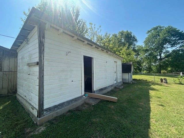 130 Circle Dr, Fayetteville, TN 37334