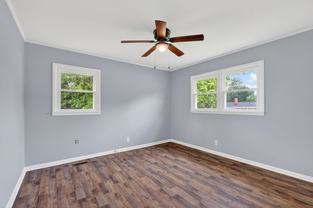 130 Circle Dr, Fayetteville, TN 37334