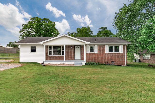 130 Circle Dr, Fayetteville, TN 37334