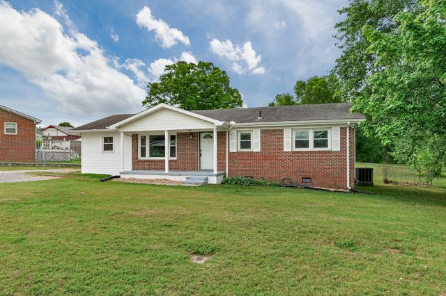 130 Circle Dr, Fayetteville, TN 37334