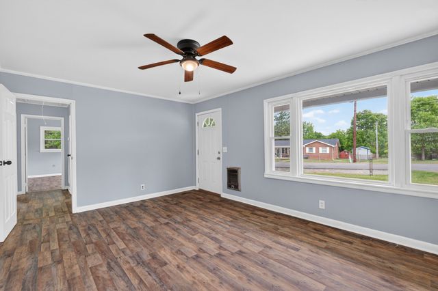 130 Circle Dr, Fayetteville, TN 37334