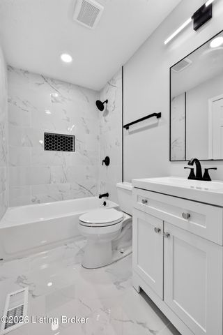 9602 Pembury Ct, Louisville, KY 40272