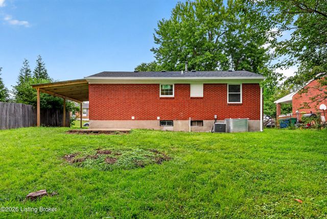 9602 Pembury Ct, Louisville, KY 40272
