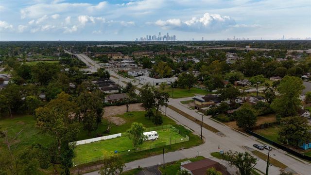 4701 Corto Street, Houston, TX 77016