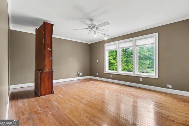 7913 S Barkers Bend Drive, Murrayville, GA 30564
